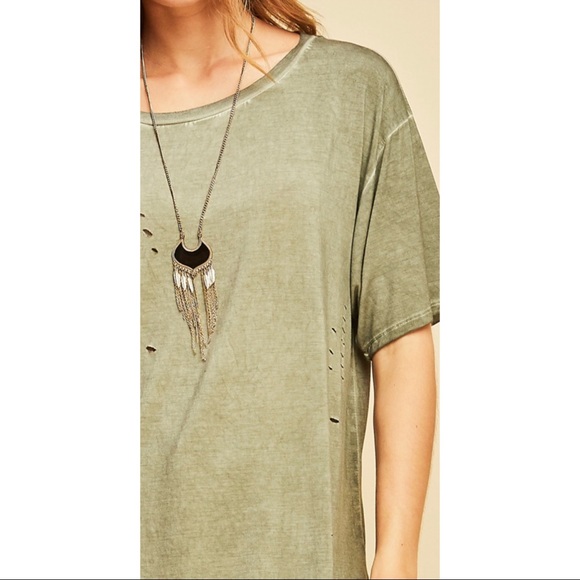 Washed Destructed Scoop Neck Tee - Picture 6 of 12